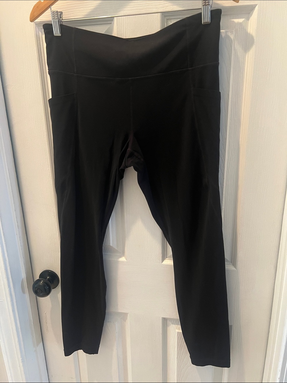 Athleta Salutation Stash Pocket Legging, Black, Large